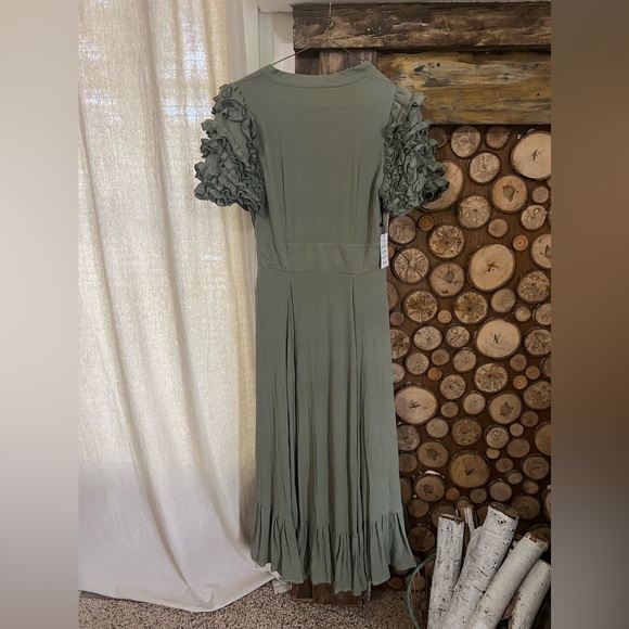 NWT Mia Joy Joyfolie ruffled Olive dress size small - Picture 2 of 11